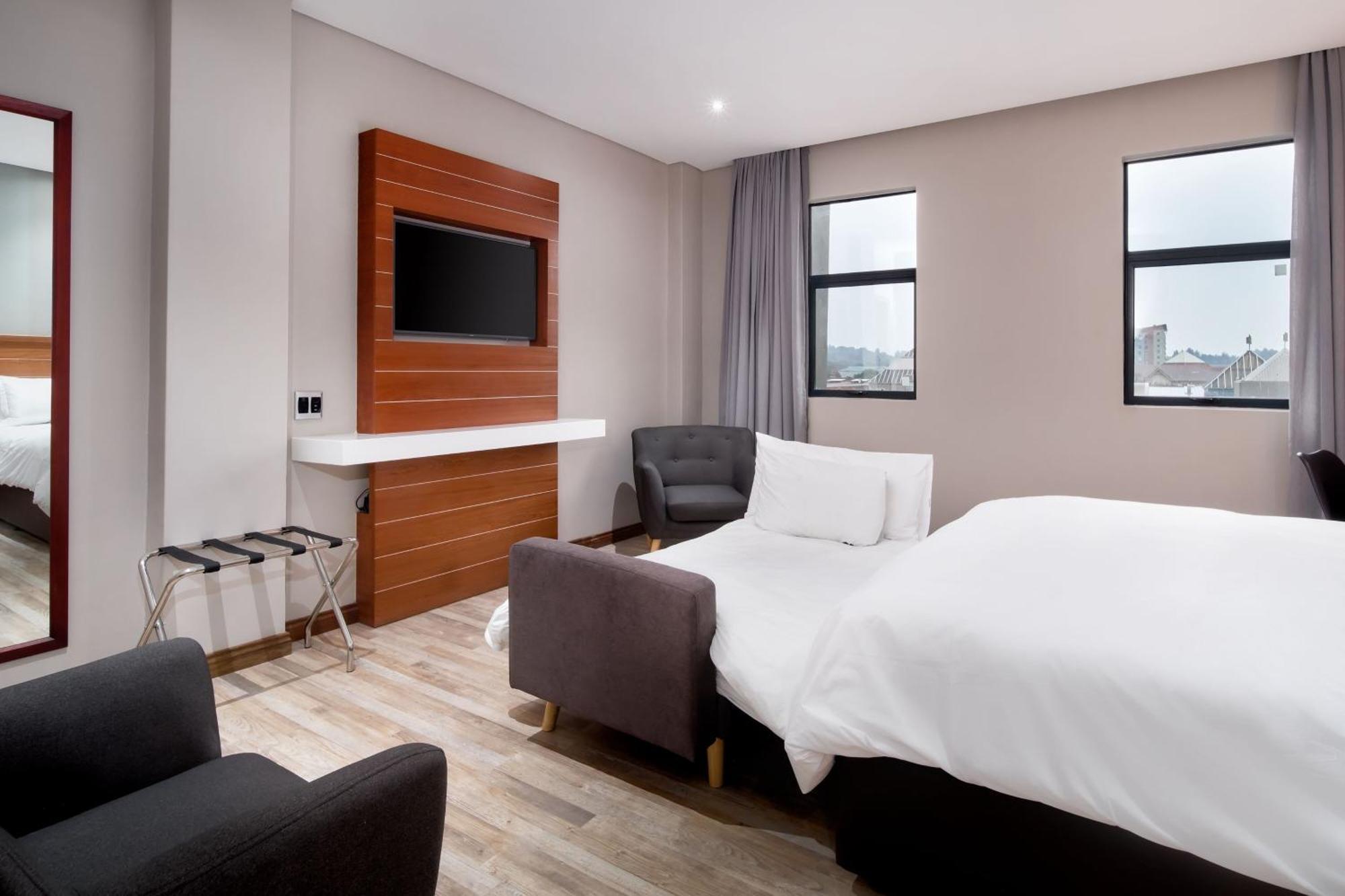 Protea Hotel By Marriott Pretoria Hatfield Habitación foto